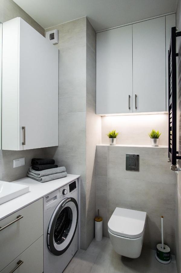 Shipyard Gdansk Apartment - Free Private Parking エクステリア 写真